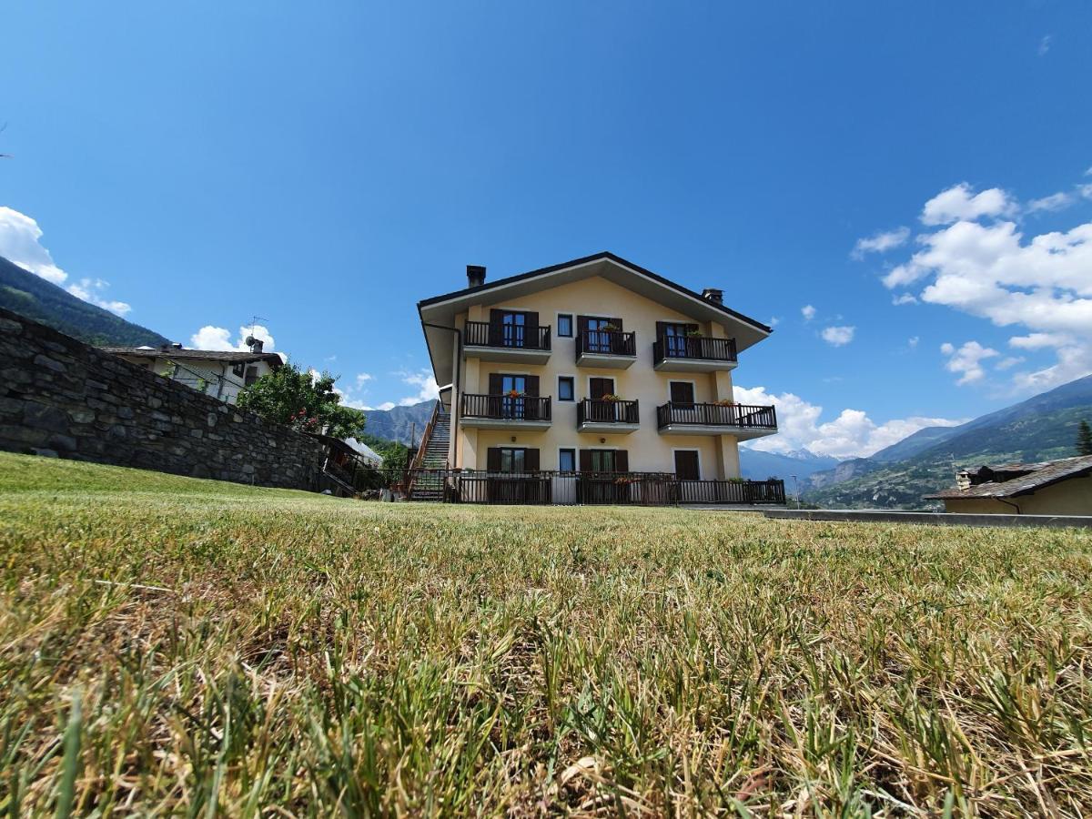 Hotel Ristorante Chateau Aymavilles Exterior foto
